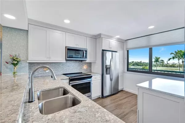 Fort Myers Beach, FL 33931,4203 Bay Beach LN #3E