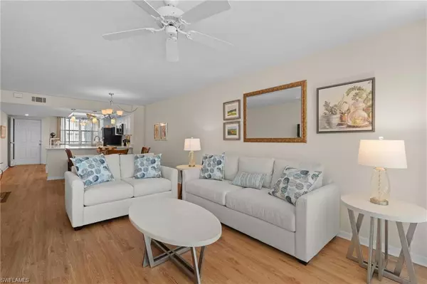 Naples, FL 34110,270 Naples Cove DR #3205