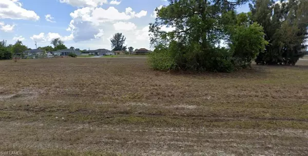 1718 NW 1st PL, Cape Coral, FL 33993