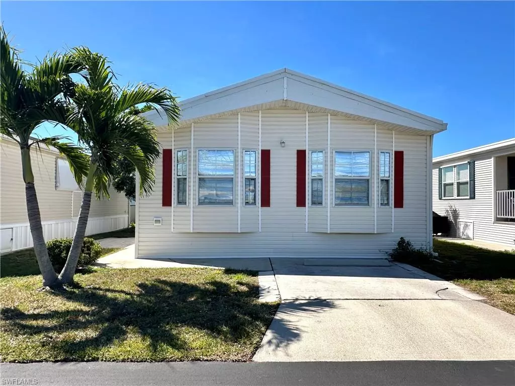 Estero, FL 33928,4711 Robert E Lee BLVD W