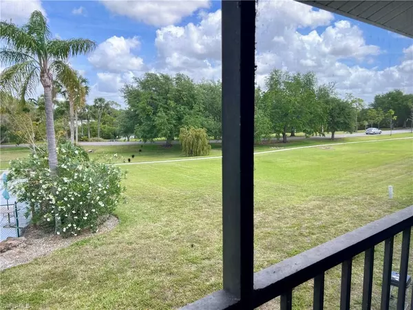 North Fort Myers, FL 33903,1055 Palm AVE #222