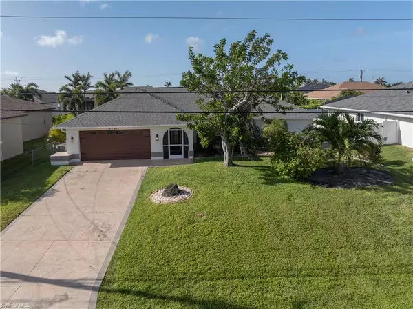 2720 SW 32nd ST, Cape Coral, FL 33914
