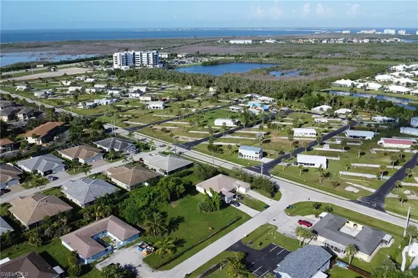 Fort Myers, FL 33908,13410 Pine Needle LN