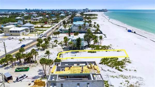 Fort Myers Beach, FL 33931,5682 Estero BLVD
