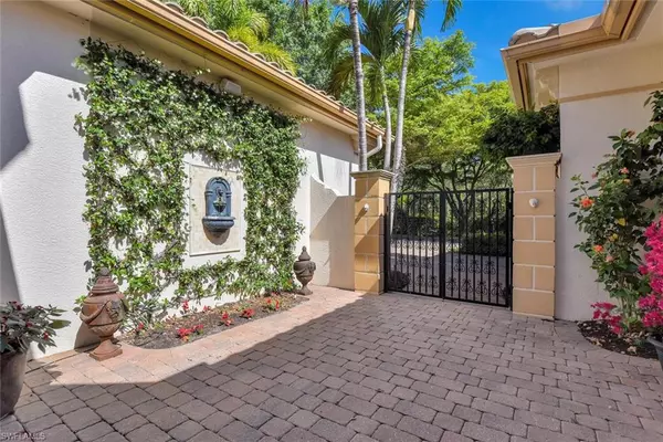 Naples, FL 34110,18051 Lagos WAY