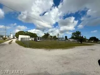 Clewiston, FL 33440,642 E Alverdez AVE