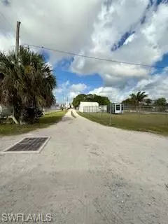 Clewiston, FL 33440,642 E Alverdez AVE