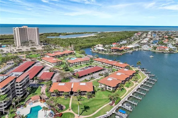 Marco Island, FL 34145,543 Seaview CT #J2