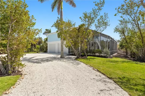 Sanibel, FL 33957,1234 Middle Gulf DR