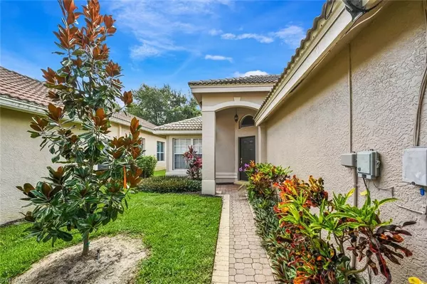 Naples, FL 34119,1346 Triandra LN