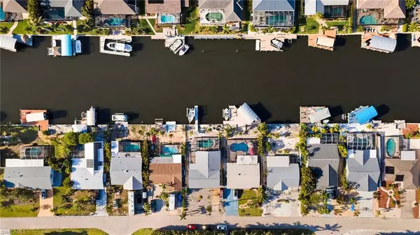 Matlacha Isles, FL 33991,17638 Corallina DR