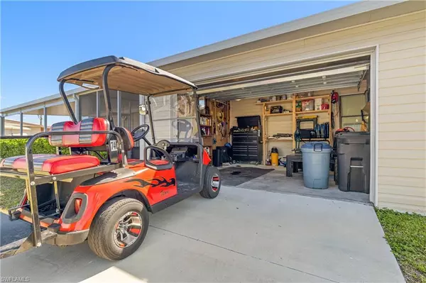 North Fort Myers, FL 33903,3408 Rainbow LN