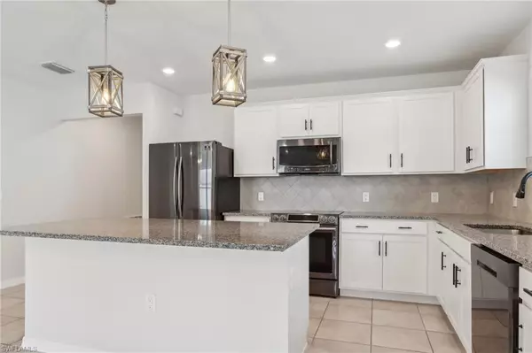 North Fort Myers, FL 33917,10779 Marlberry WAY