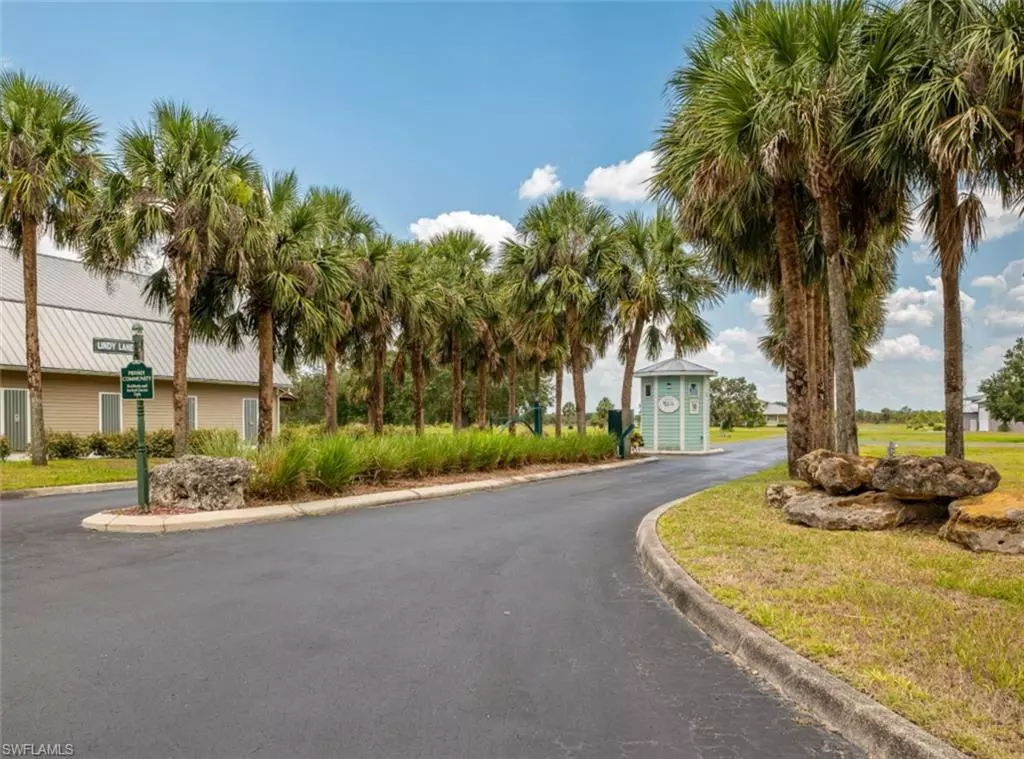 Labelle, FL 33935,1520 Lindbergh LOOP