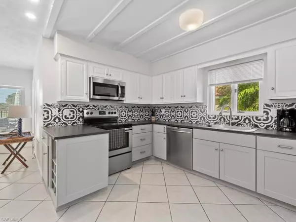 Marco Island, FL 34145,224 Shadowridge CT