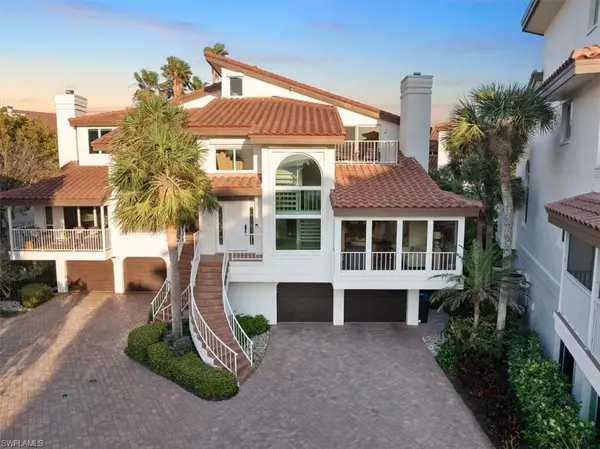 Naples, FL 34103,4719 Villa Mare LN #26-14