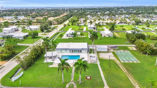 Fort Myers, FL 33908,101 Oak LN