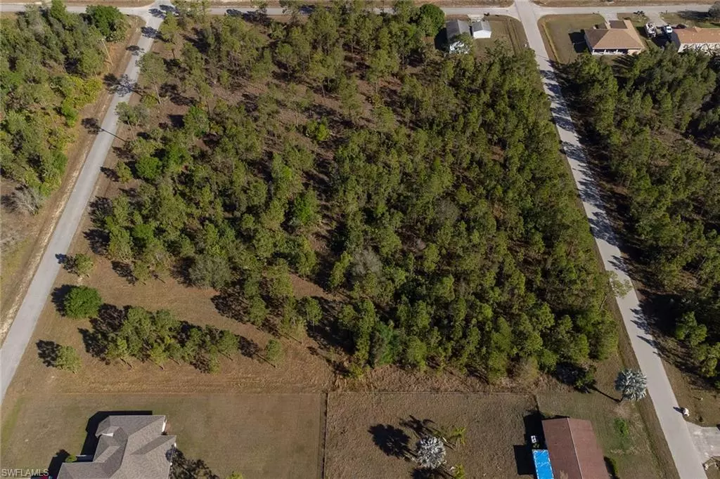 Lehigh Acres, FL 33936,1017 McArthur AVE