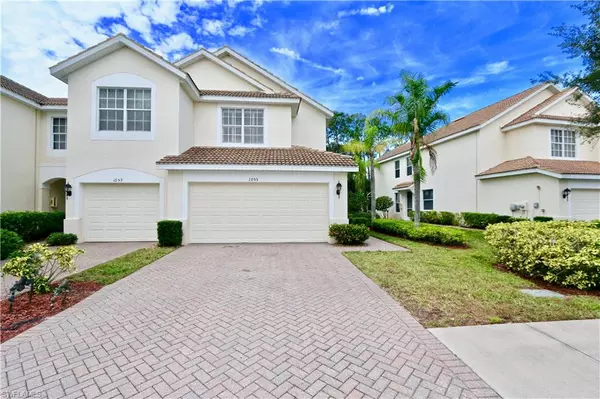 1055 Albany CT #217, Naples, FL 34105