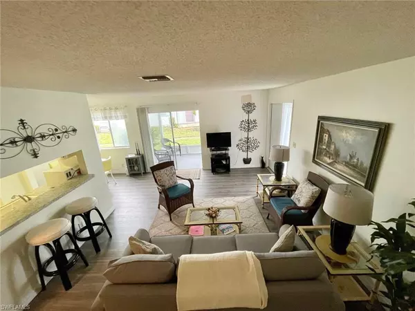 Fort Myers, FL 33907,3308 Royal Canadian TRCE #3