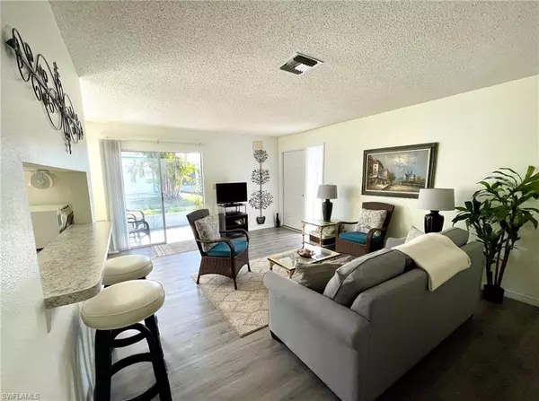 Fort Myers, FL 33907,3308 Royal Canadian TRCE #3