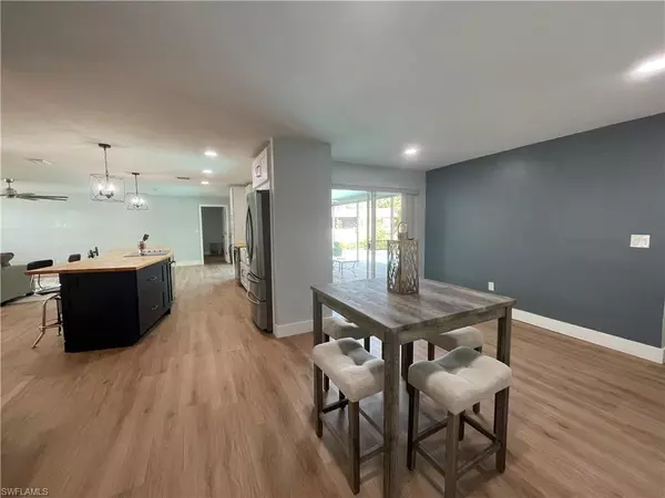 Fort Myers, FL 33919,1057 Bayshore AVE