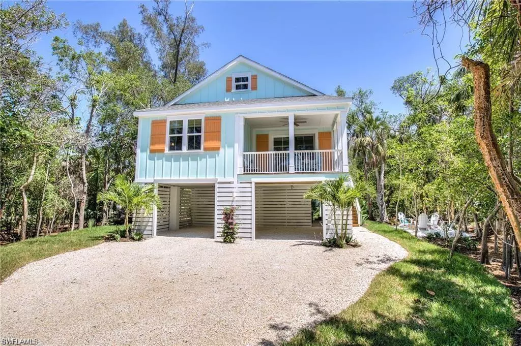 Sanibel, FL 33957,1550 Centre ST