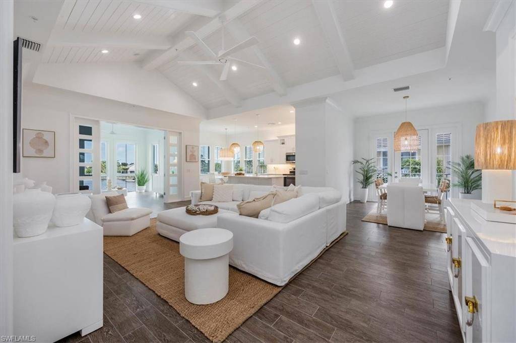 Naples, FL 34113,6541 Dominica DR #202