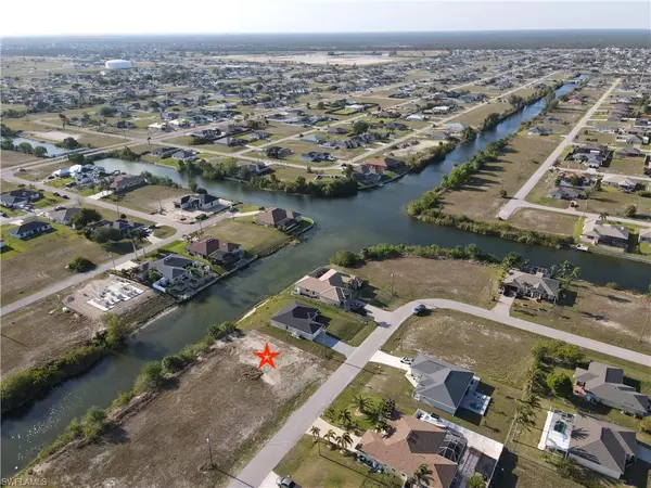 Cape Coral, FL 33993,2124 NW 6th PL