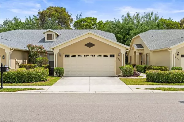 8367 ibis cove CIR #a158, Naples, FL 34119