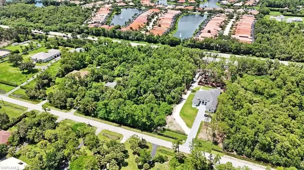 Naples, FL 34116,5665 Napa Woods WAY