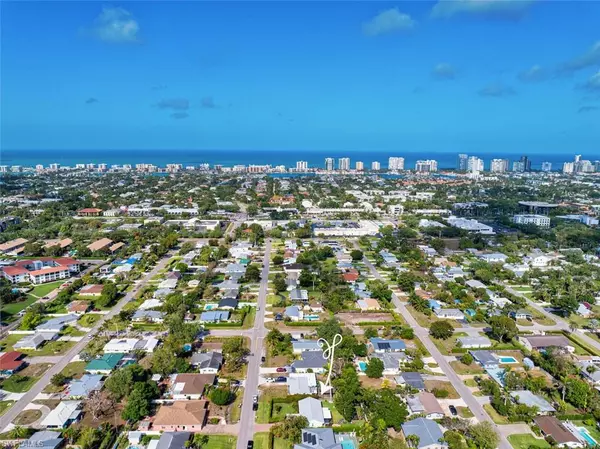 Naples, FL 34103,1255 Illinois DR