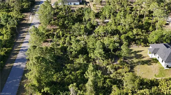 Alva, FL 33920,2110 McArthur AVE