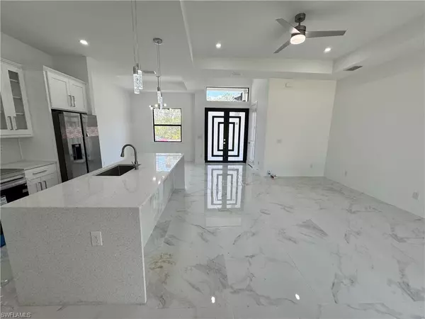 Lehigh Acres, FL 33972,1014 Louis AVE