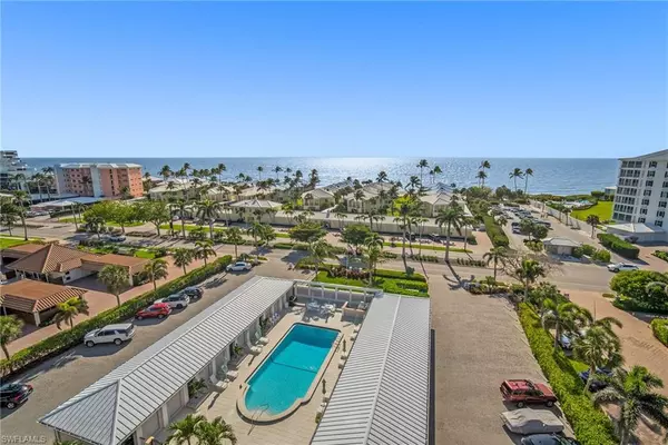 Naples, FL 34103,2650 Gulf Shore BLVD N #701