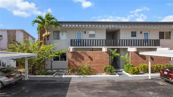 632 Victoria DR #101, Cape Coral, FL 33904