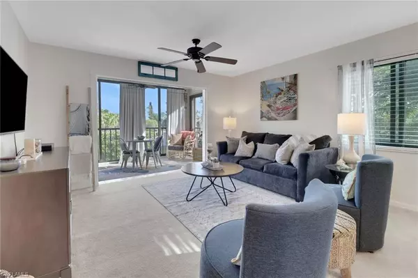 Naples, FL 34104,219 Fox Glen DR #1204