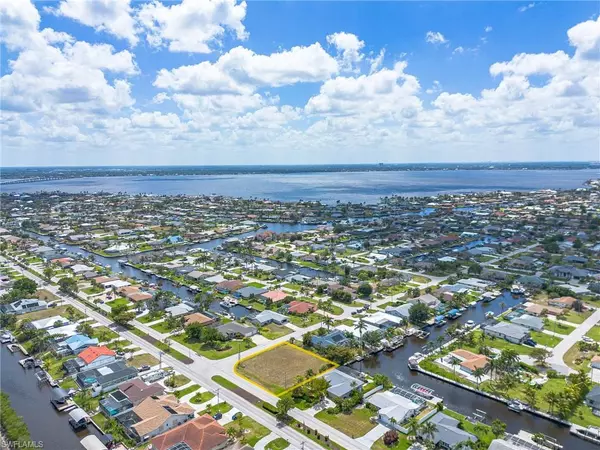 Cape Coral, FL 33904,2014 Everest PKWY