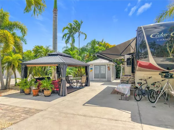 10078 Ramblewood CT, Fort Myers, FL 33905