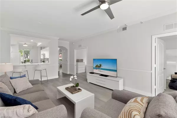 2855 Cypress Trace CIR #101, Naples, FL 34119