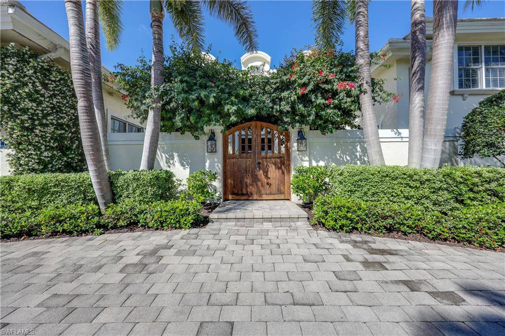 Naples, FL 34103,4117 Belair LN
