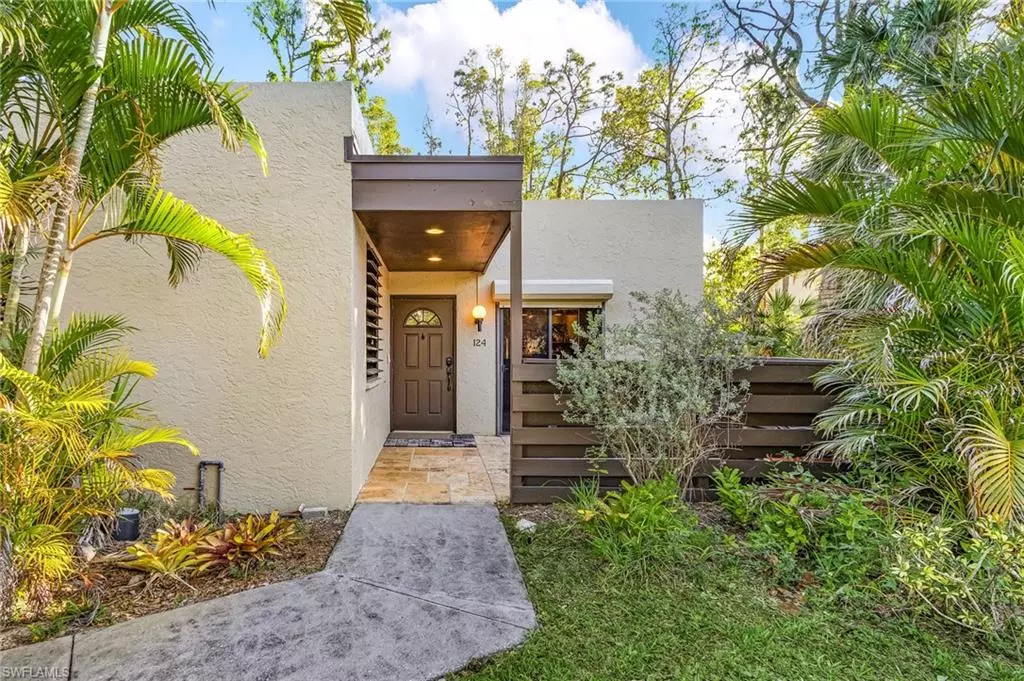 Fort Myers, FL 33907,124 Pinebrook DR