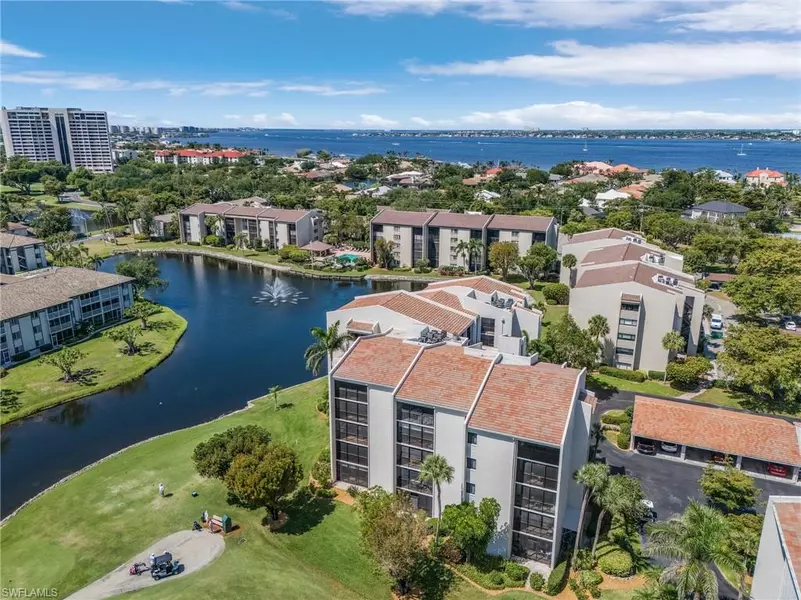 4160 Steamboat BND E #406, Fort Myers, FL 33919