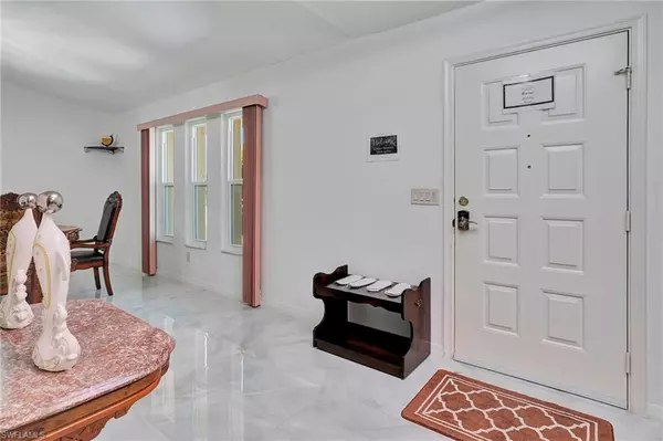 Cape Coral, FL 33990,2216 SE 8th TER