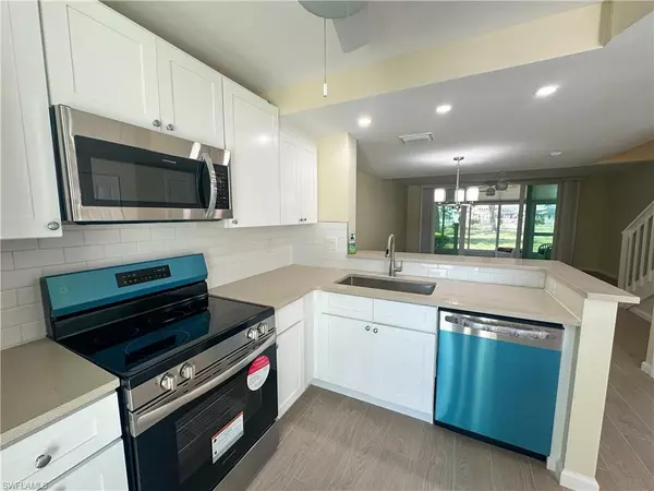 Fort Myers Beach, FL 33931,18036 San Carlos BLVD #111