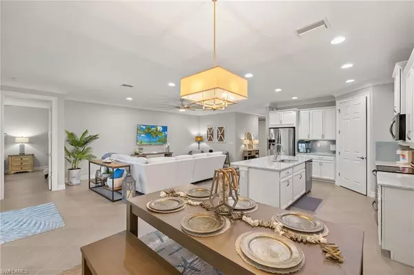 Naples, FL 34114,14671 Topsail DR