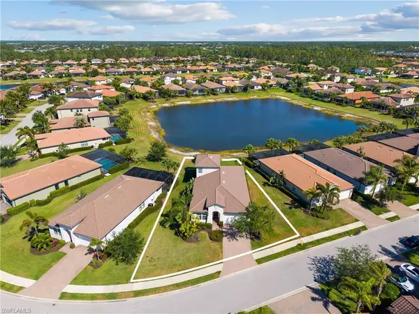 4711 Abaca CIR, Naples, FL 34119