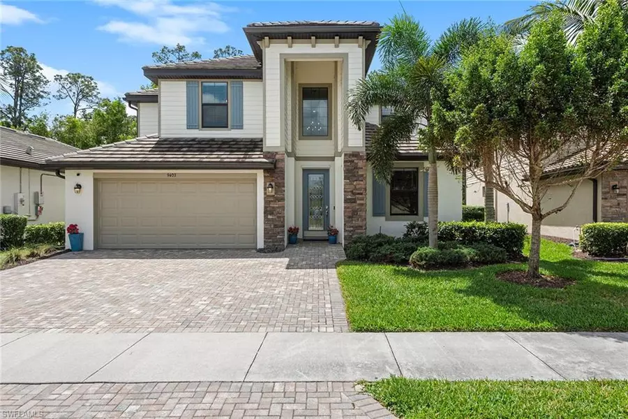 9403 Foxglove LN, Naples, FL 34120