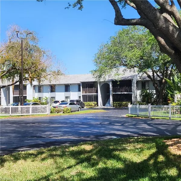 4641 Lakeside Club BLVD #11-C2, Fort Myers, FL 33905