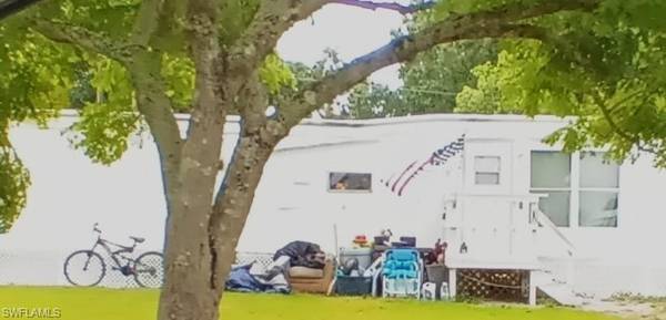 309 Pinecrest AVE NW, Moore Haven, FL 33471